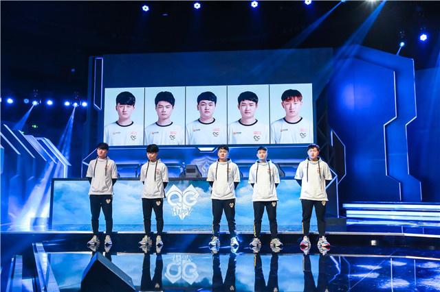 界一流的青 界一流的青