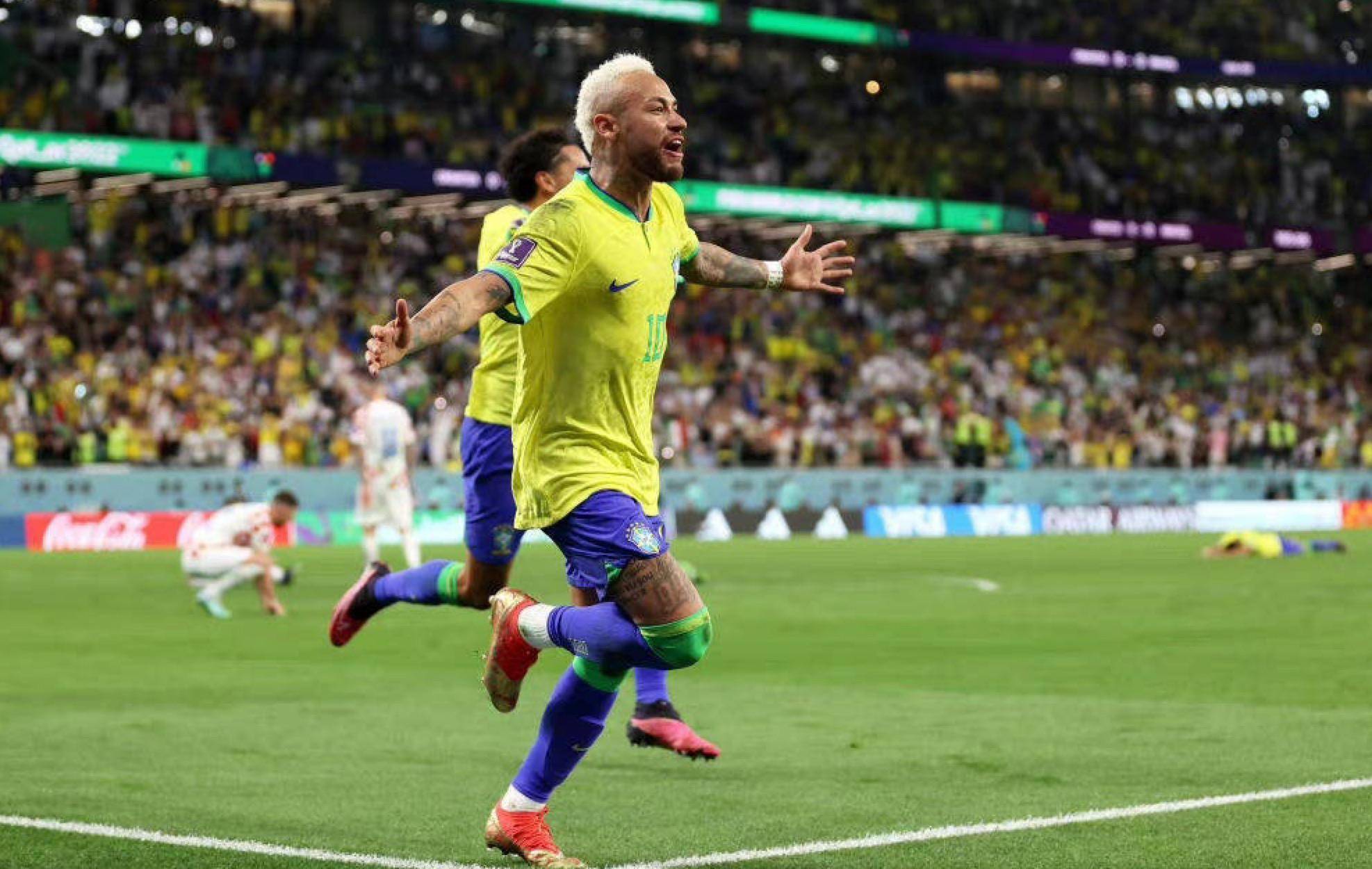 例如女足世 例如女足世